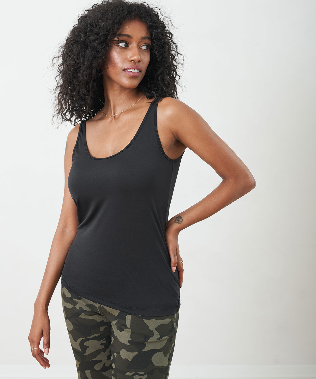 Camis Cleo Canada