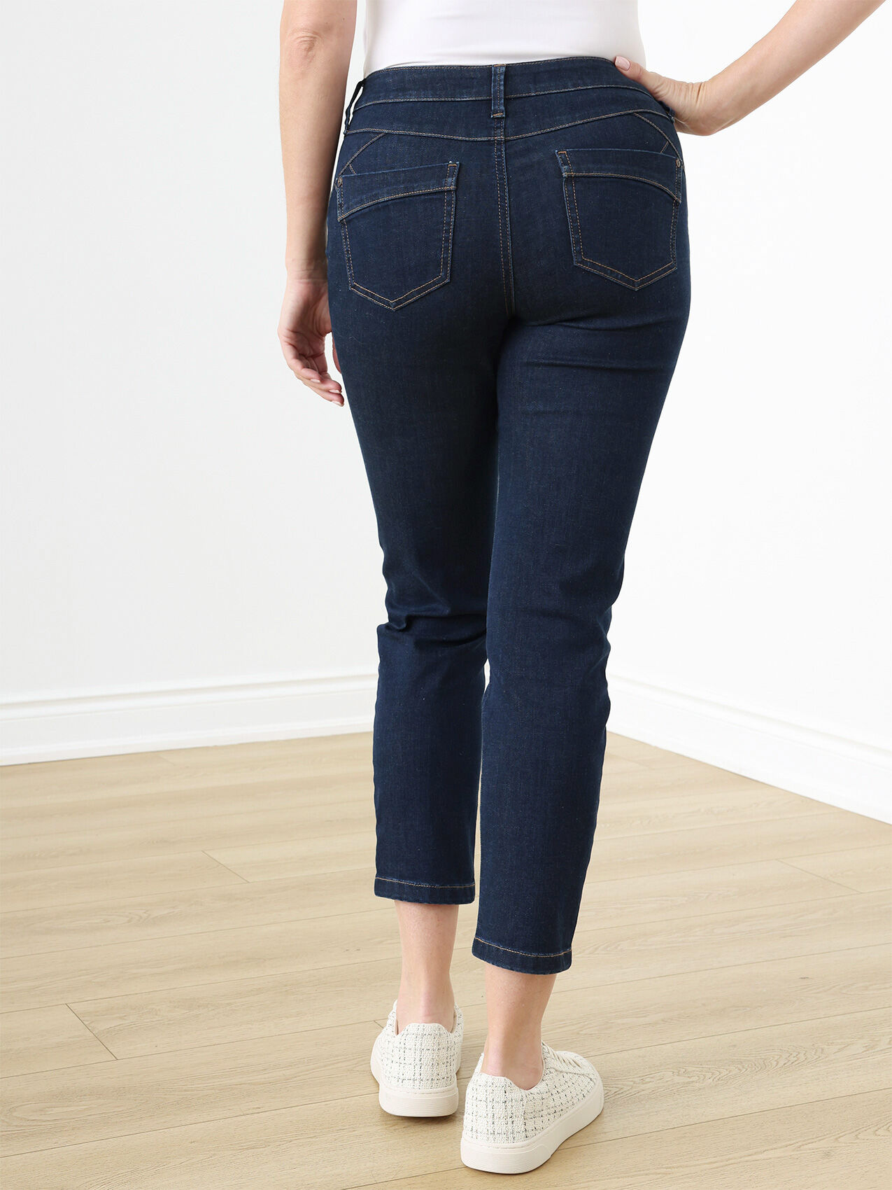 Lilly Slim Dark Ankle Jeans