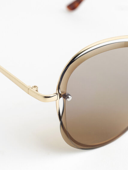 Round Gold Metal Frame Sunglasses Image 3