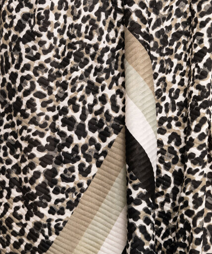 Striped Leopard Print Pleated Scarf Image 2