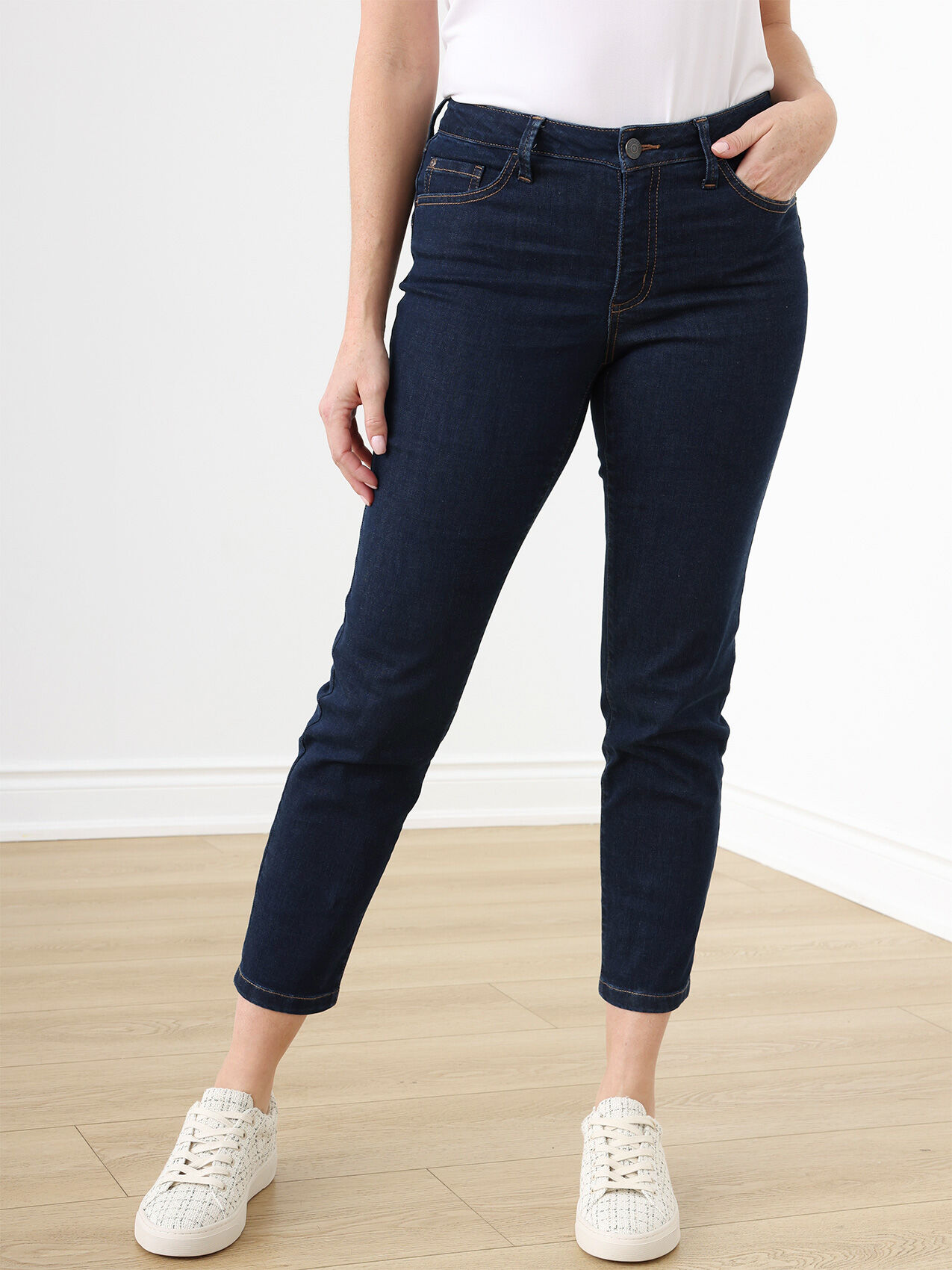 Lilly Slim Dark Ankle Jeans