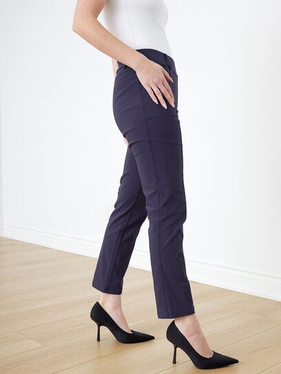 Microtwill Slim-Leg Comfort Waist Pant