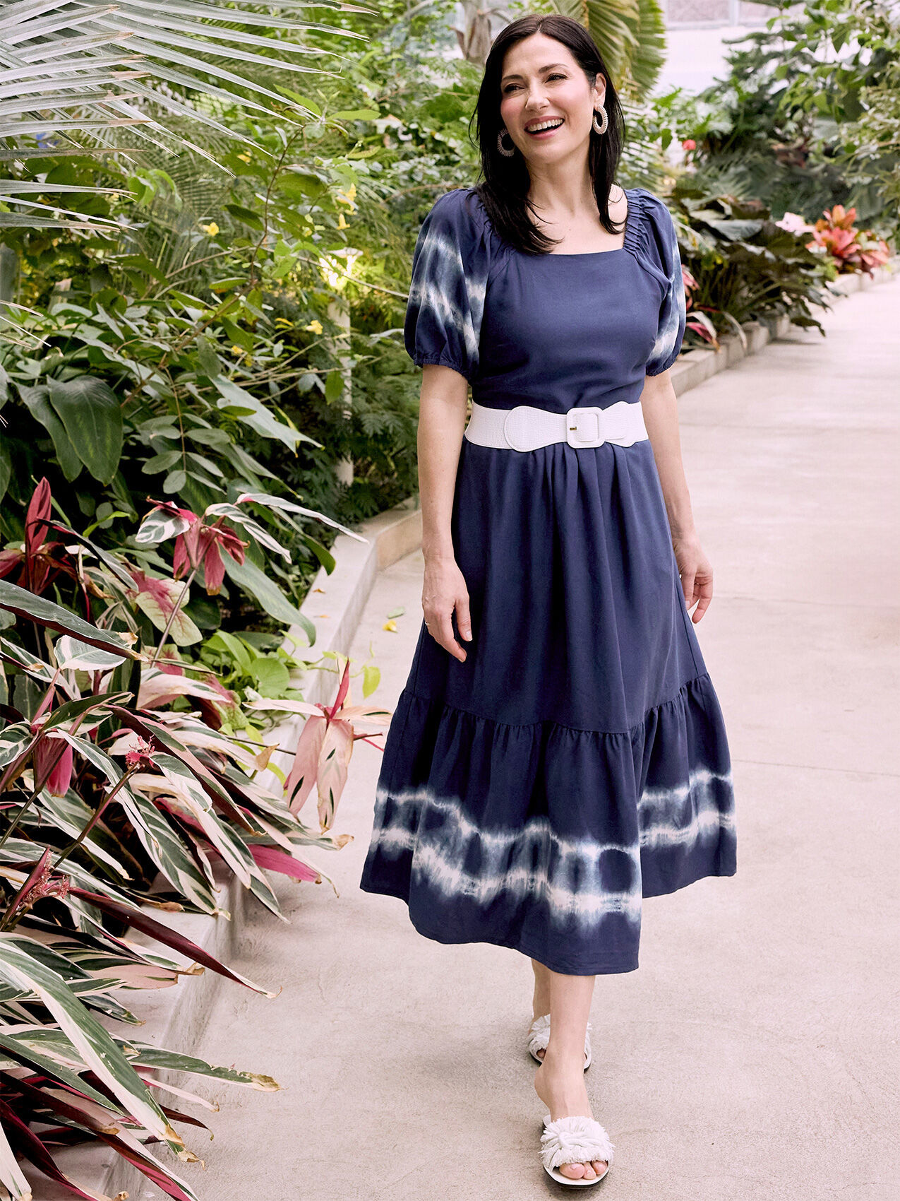 Blue white midi dress store