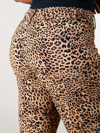 Leah Petite Straight Ankle Pant in Leopard Print