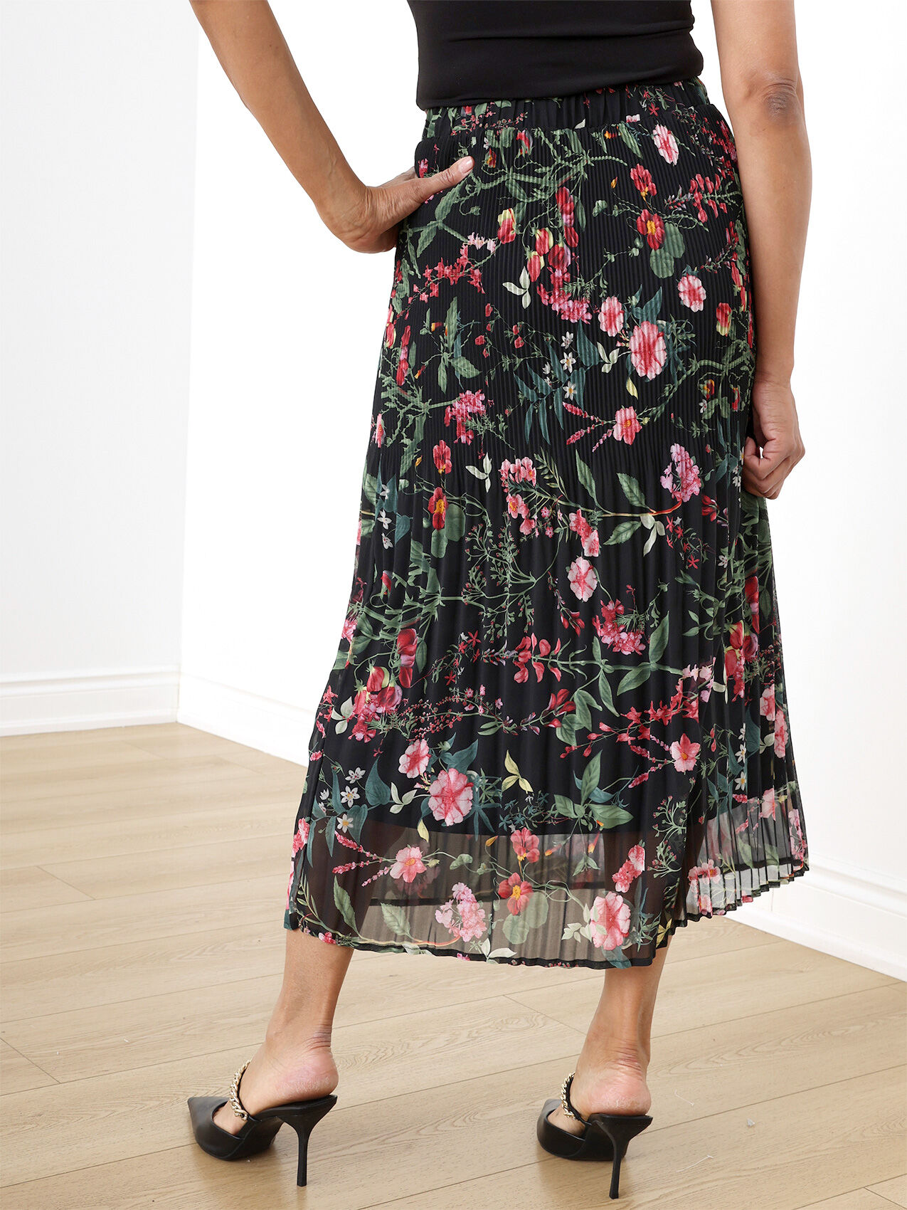 Pleated Floral Pull-On Midi Skirt