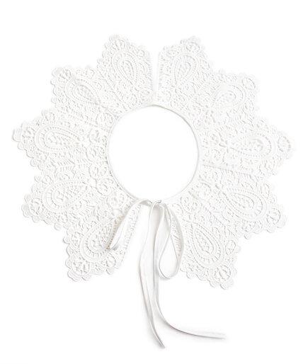 White Crochet Collar Image 1