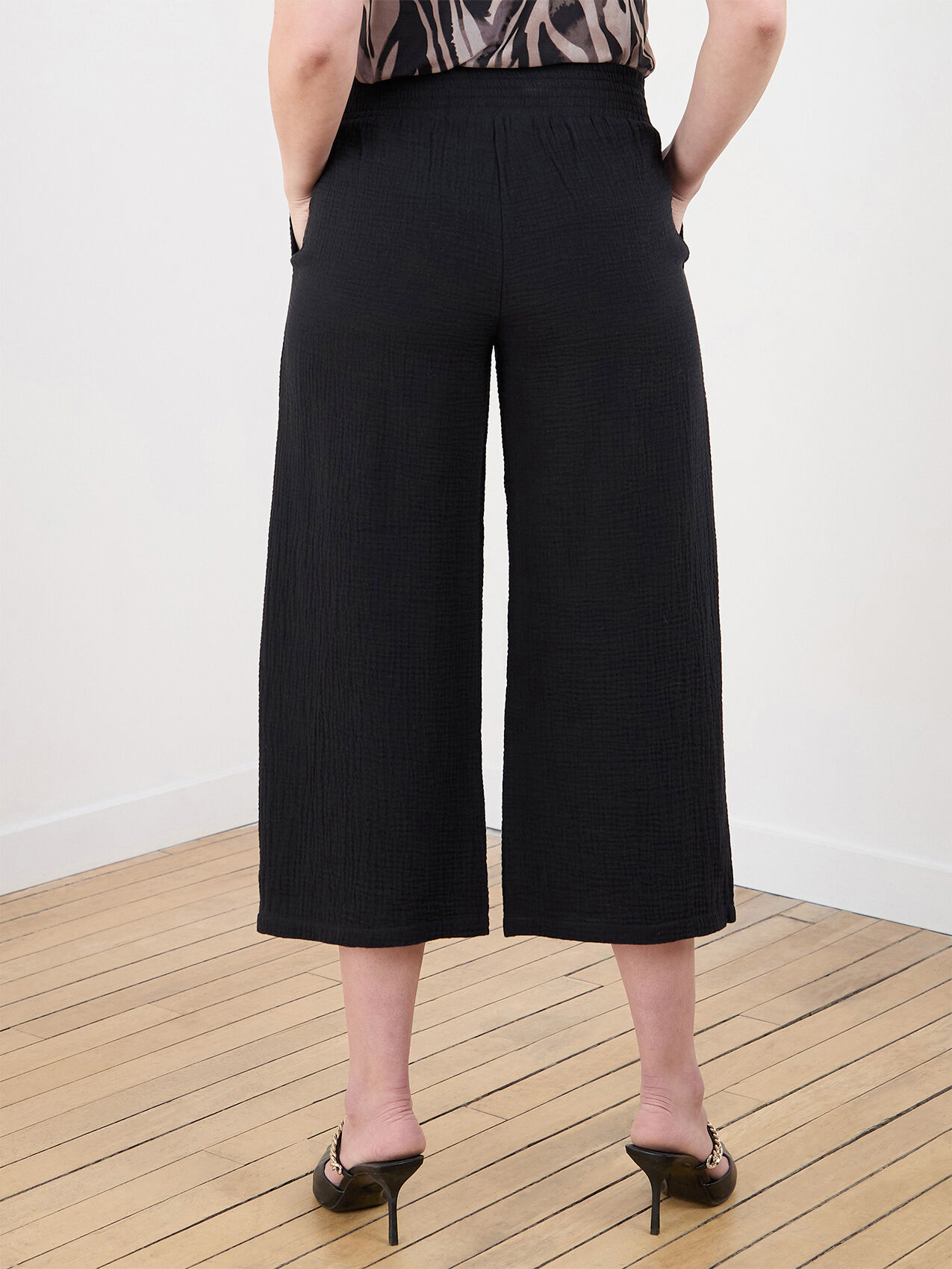 Black cropped palazzo pants deals