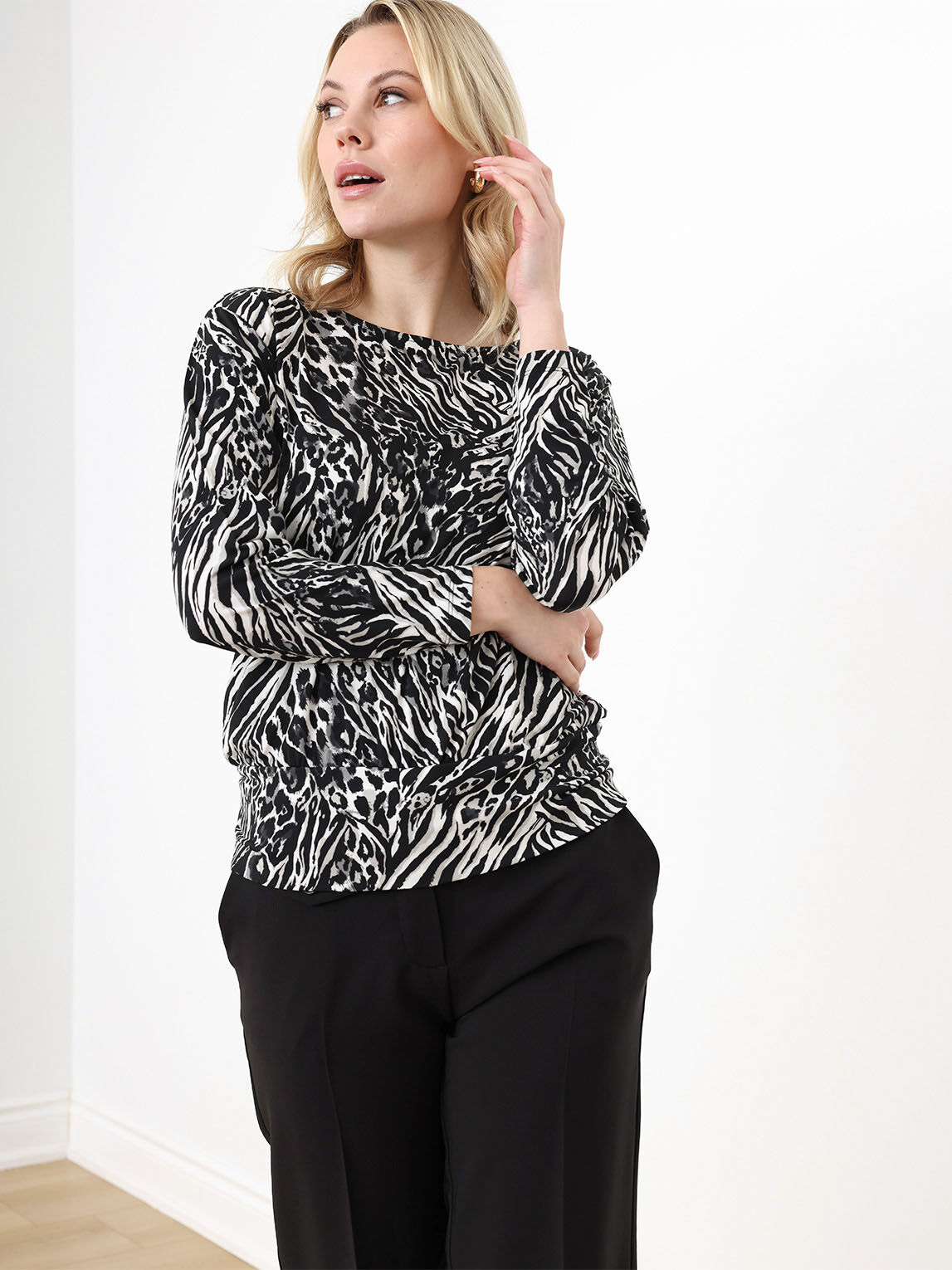 Women's banded bottom long sleeve tops hot sale