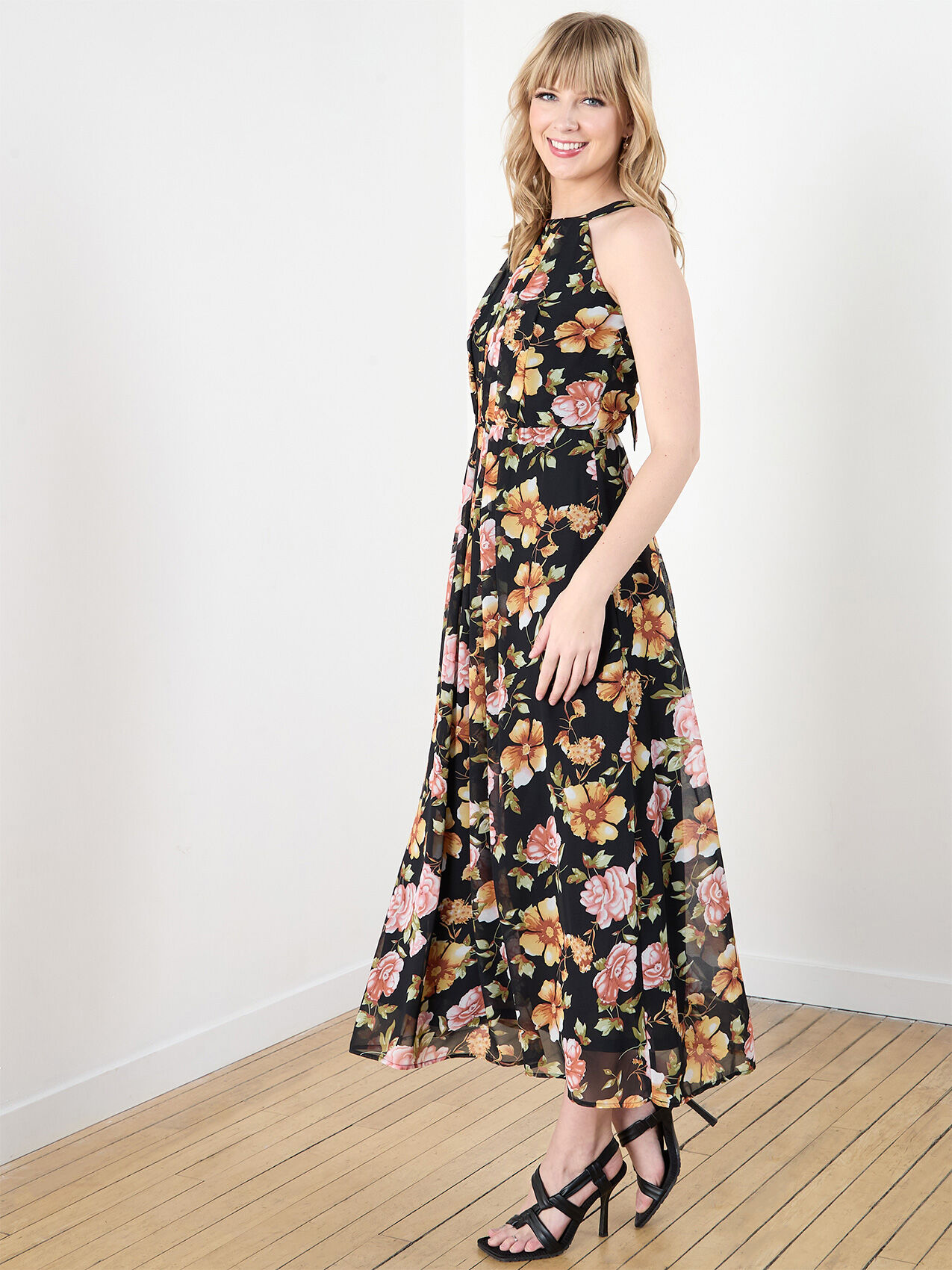 Halter neck chiffon maxi dress hot sale