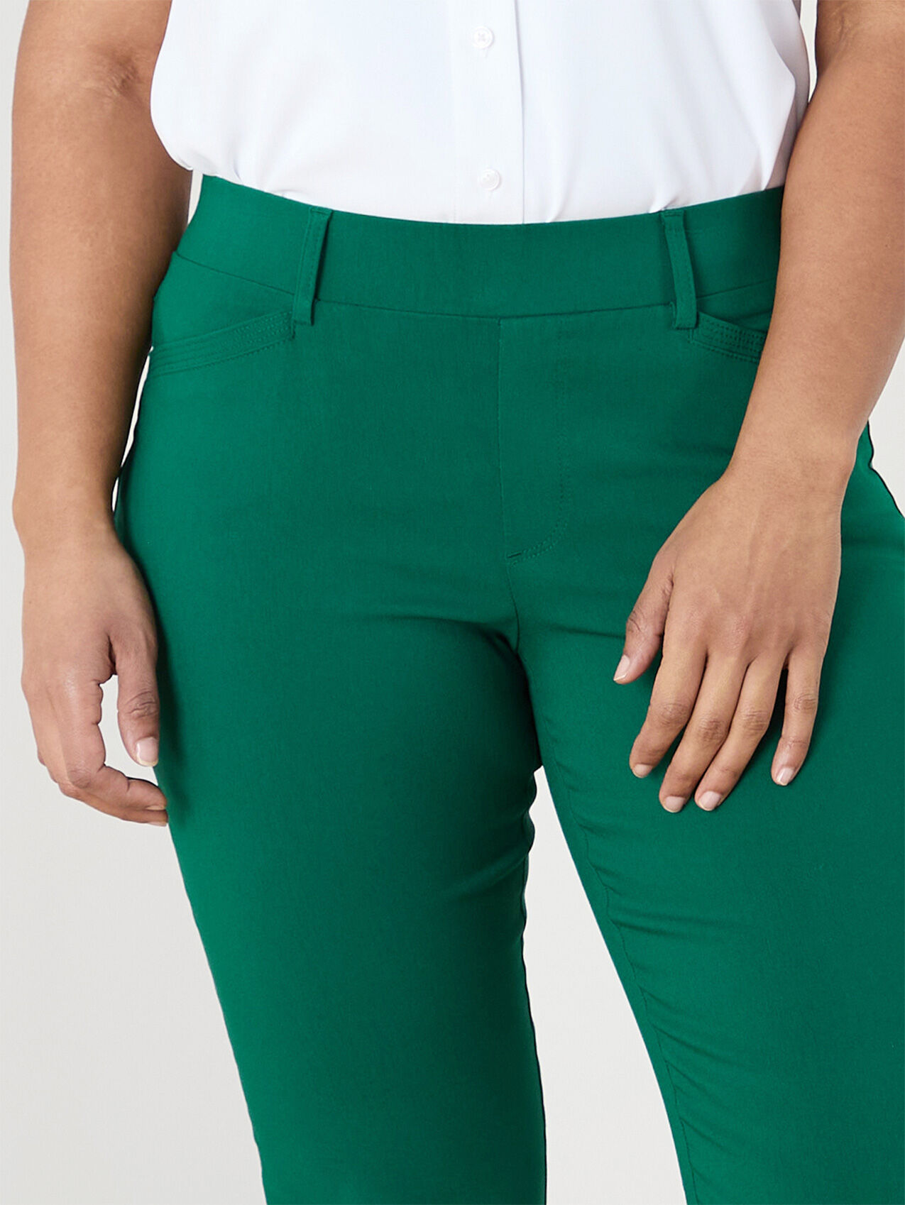 Petite Emily Slim Capris in Microtwill Cleo 4000009921