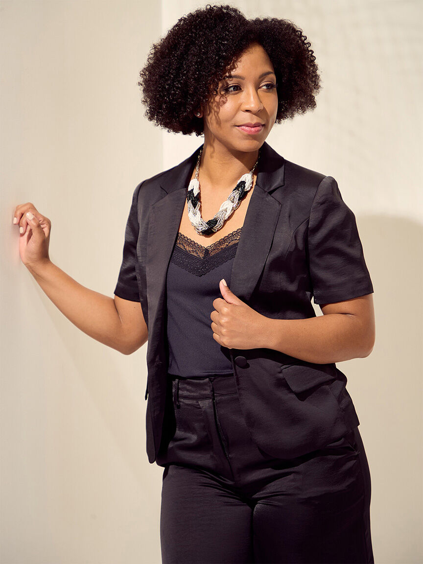 Petite short sleeve satin Air flow blazer Cleo Black XS