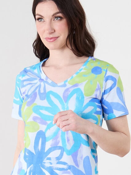 Retro Floral V-Neck Top by GG Collection Image 3