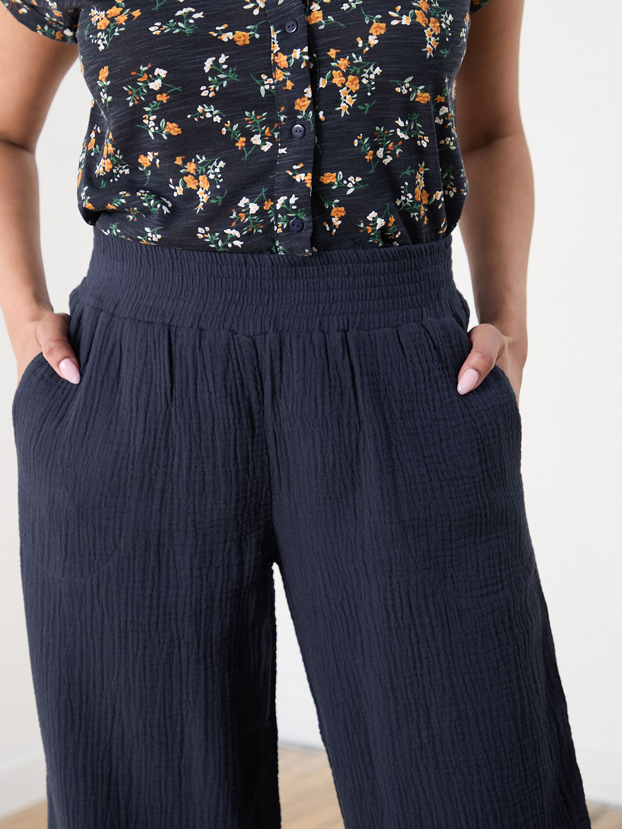 Cropped pull on crinkle pants Cleo Navy XS