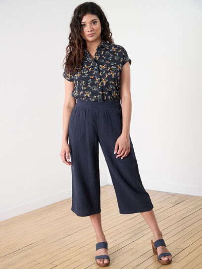 Cropped Pull On Crinkle Pants