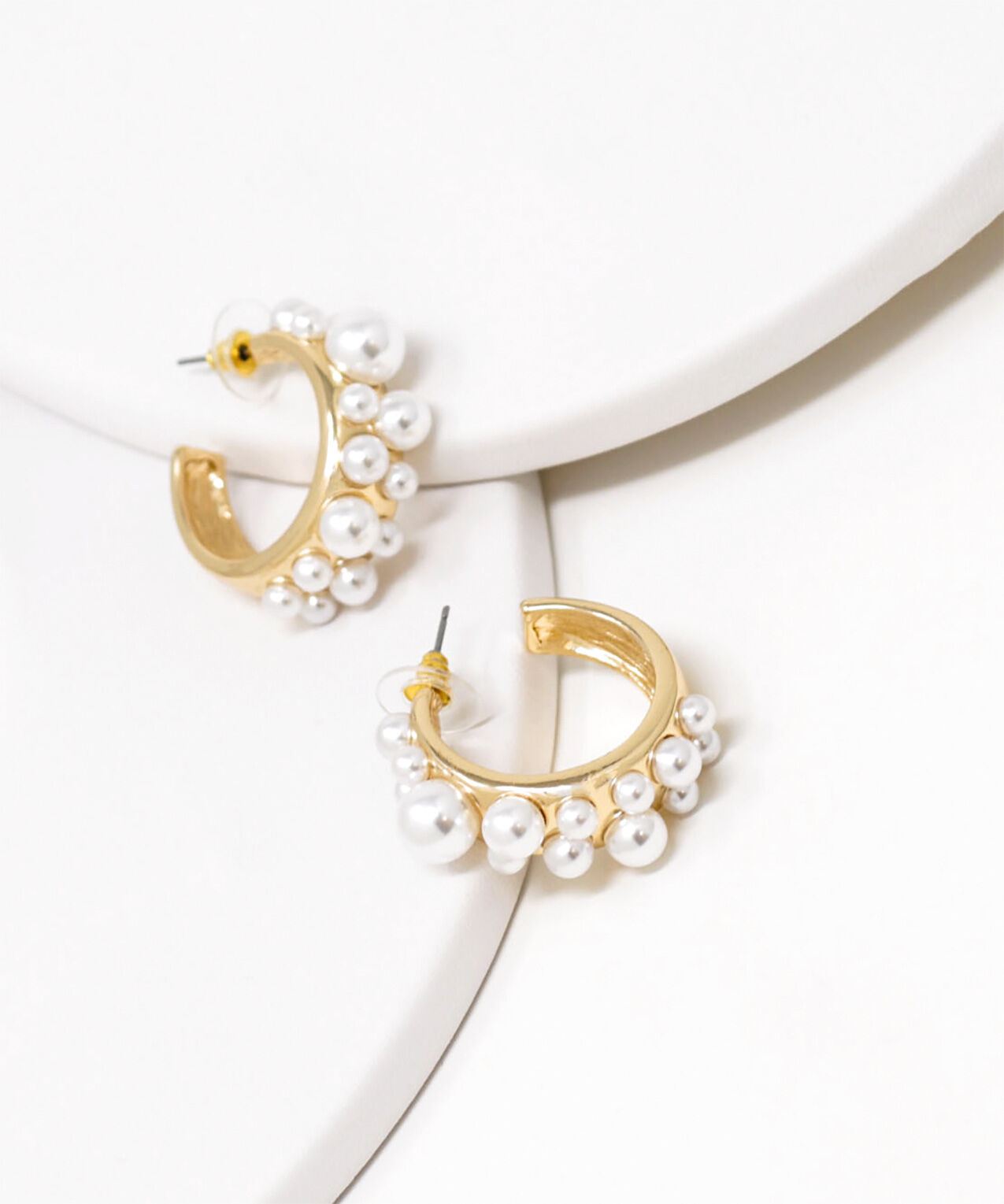 Small Gold Hoop Earrings with White Pearls
