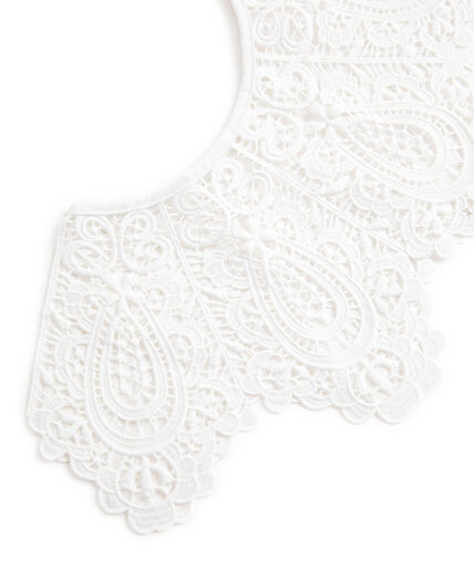 White Crochet Collar Image 3