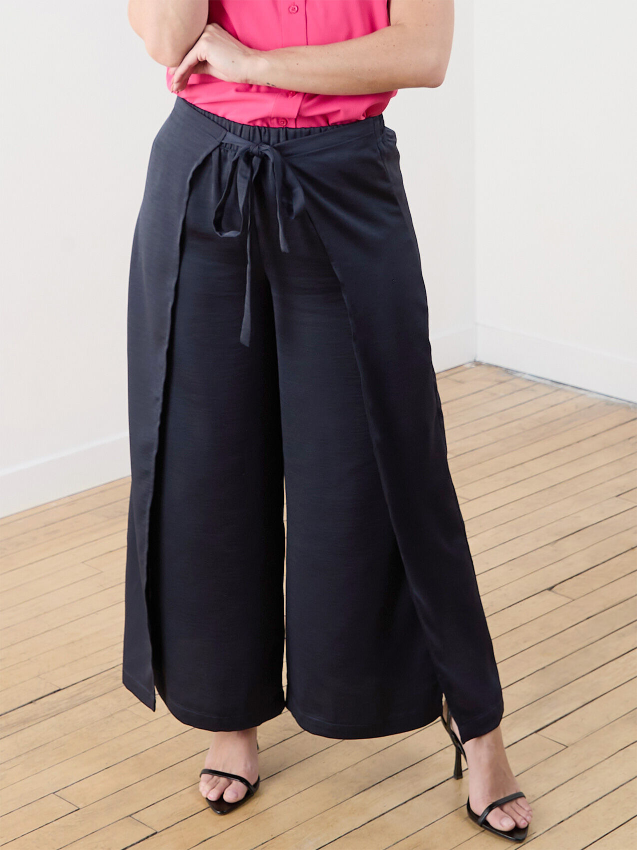 Tie front wide leg pants top