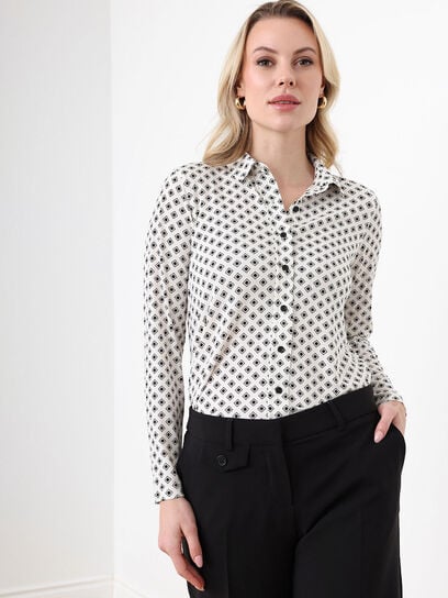 Petite Long Sleeve Collared Relaxed Fit Shirt