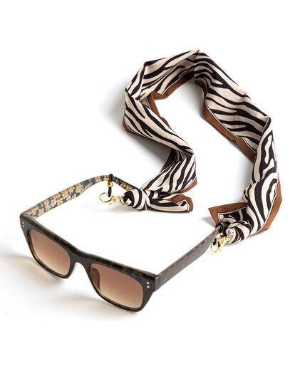 Tiger Stripe Sunglasses Chain Image 2