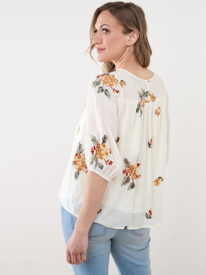 3/4 Sleeve Popover Embroidered Blouse