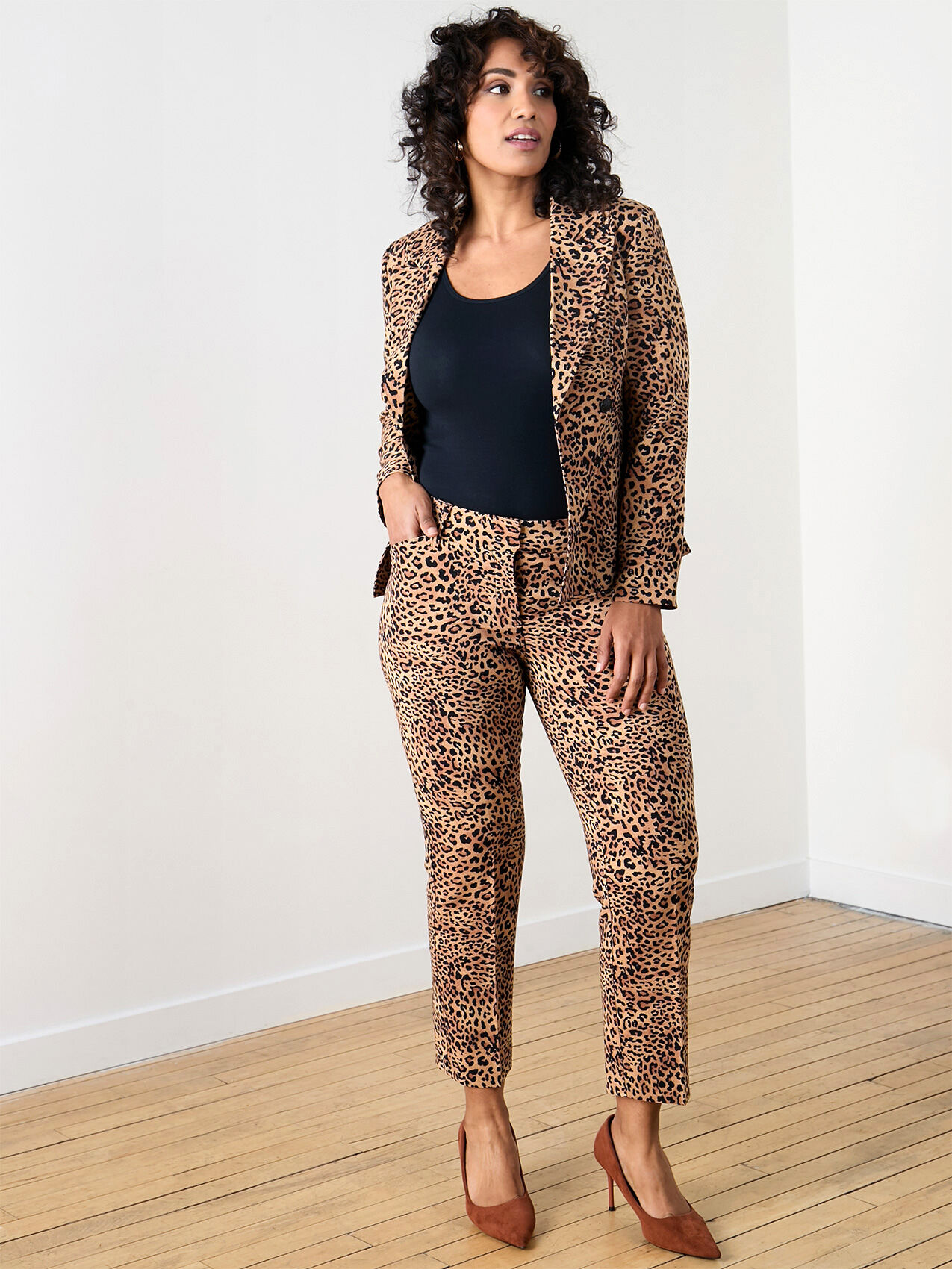 Leah Petite Straight Ankle Pant in Leopard Print Cleo 4000009529 Leah Petite Straight Ankle Pant in Leopard Print Cleo 4000009529