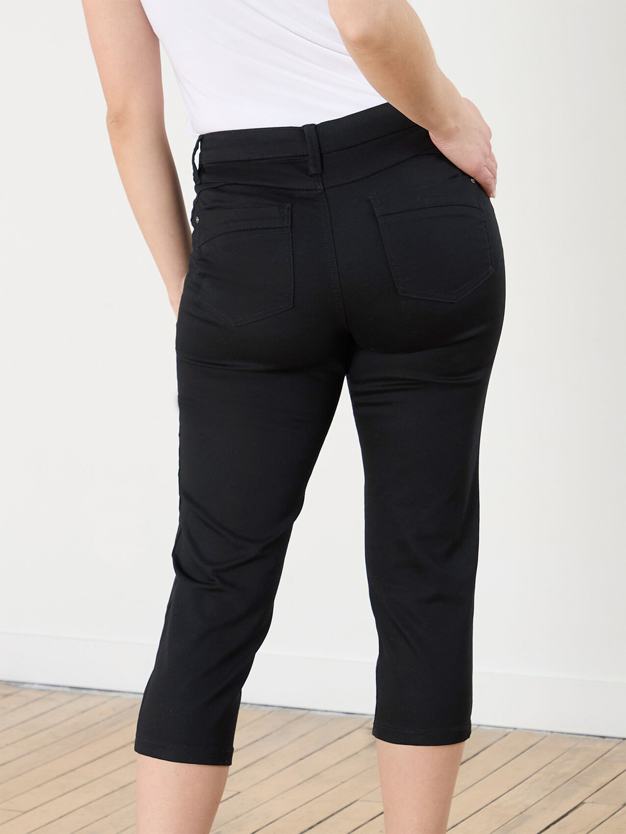 Black skinny capris new arrivals