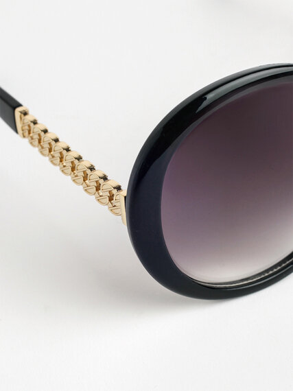 Black Round Frame Sunglasses with Chain Arm Detail Image 3