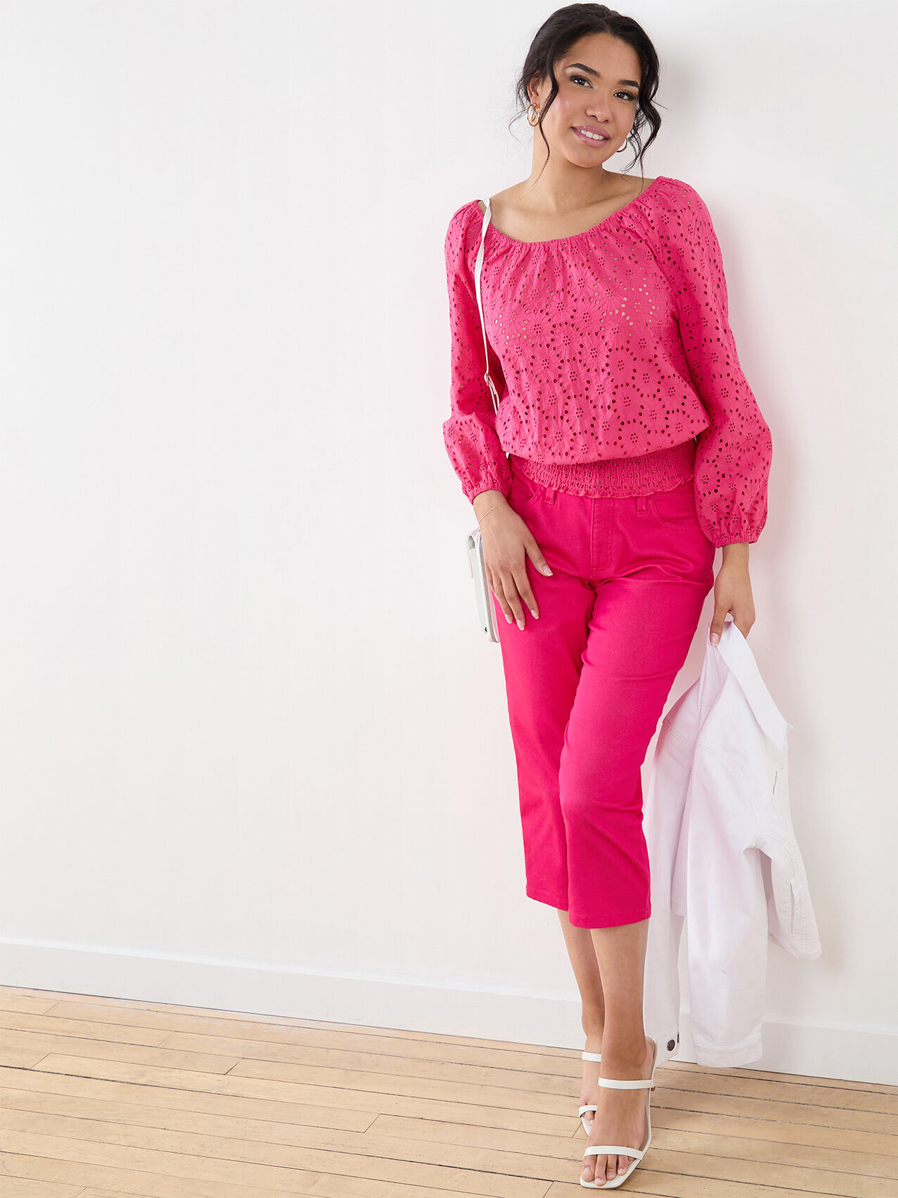 Petite denim capris deals