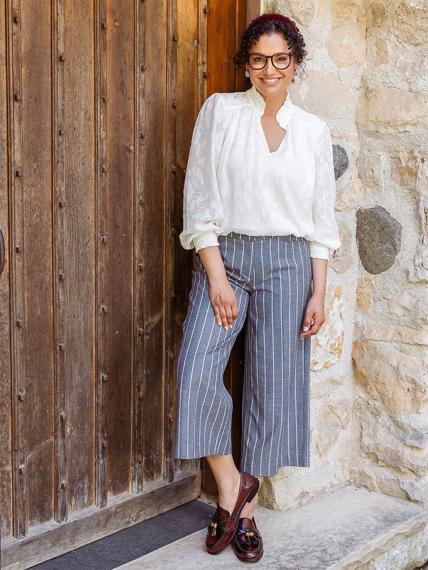 Online capri pants on sale