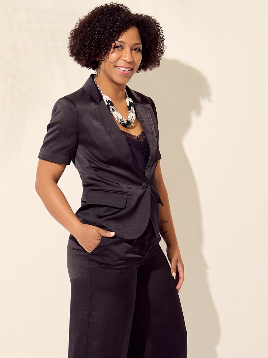 Petite short sleeve satin Air flow blazer Cleo Black XS