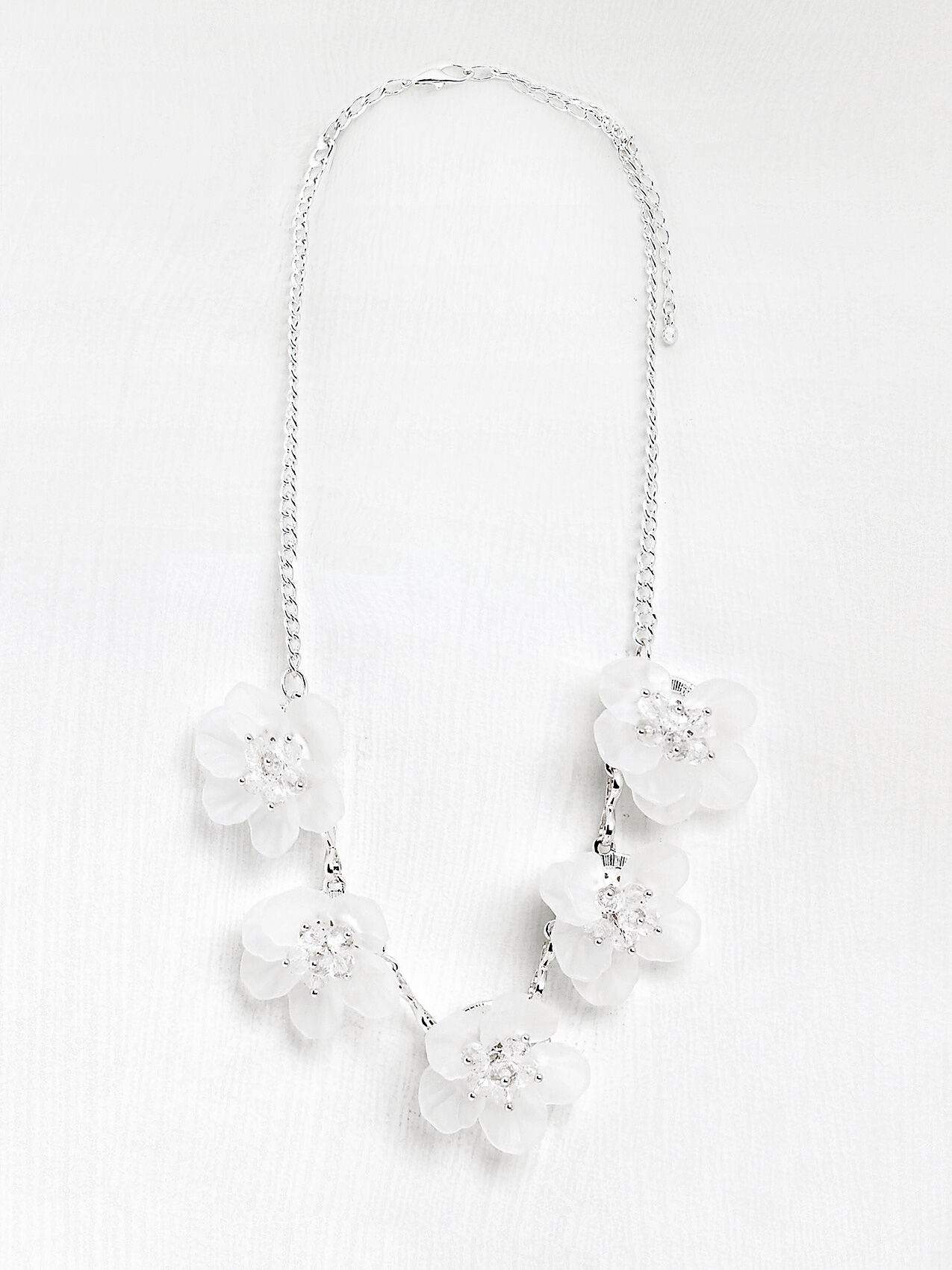 Silver/White Flower Short Statement Necklace