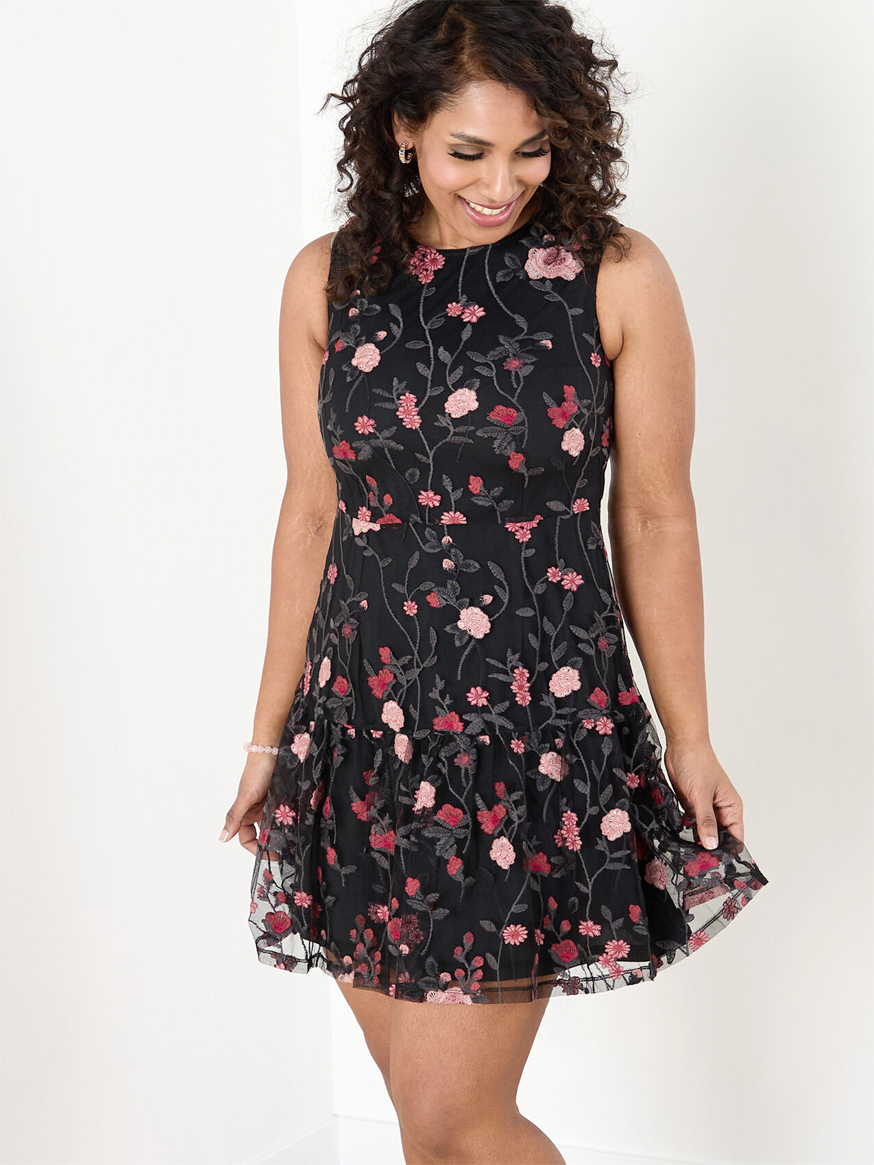 Petite Embroidered Floral Lace Fit N Flare Dress Cleo 4000010001