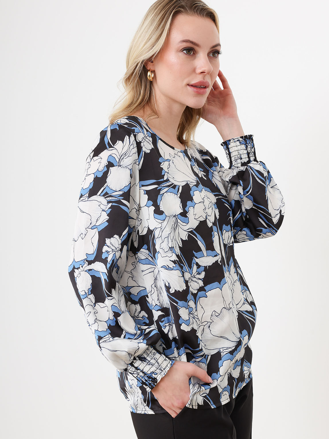 Petite long sales sleeve top