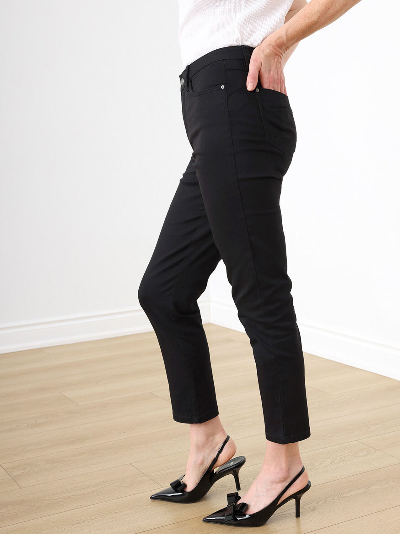 Black ankle jeans sales petite