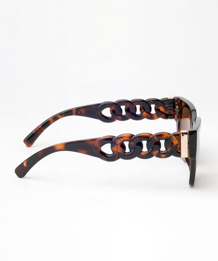 Tortoise Sunglasses with Chain Arm Detail Image 2
