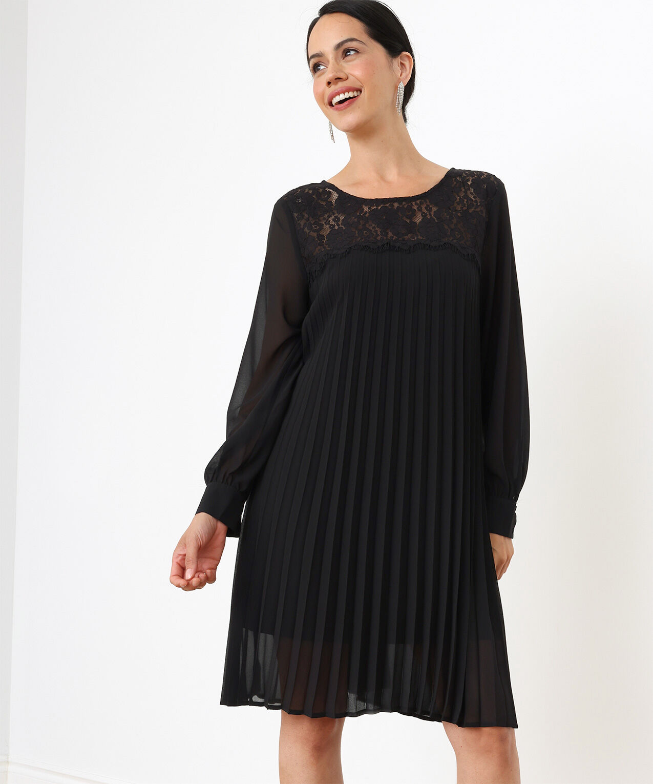 Black pleated swing dress outlet
