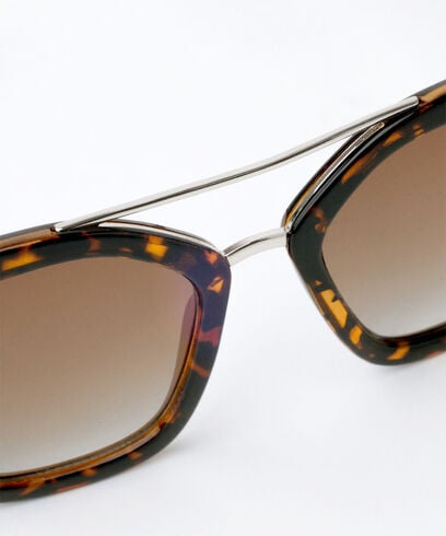 Tortoise Cat Eye Sunglasses with Gold Bridge Detail