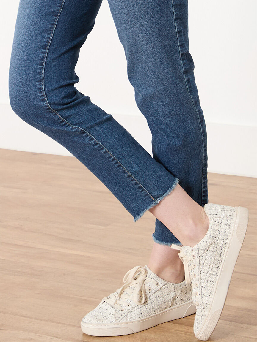 Lilly slim ankle jeans with raw hem Cleo Mid Wash 4