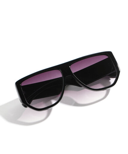 Oversized Zigzag Arm Sunglasses Image 3