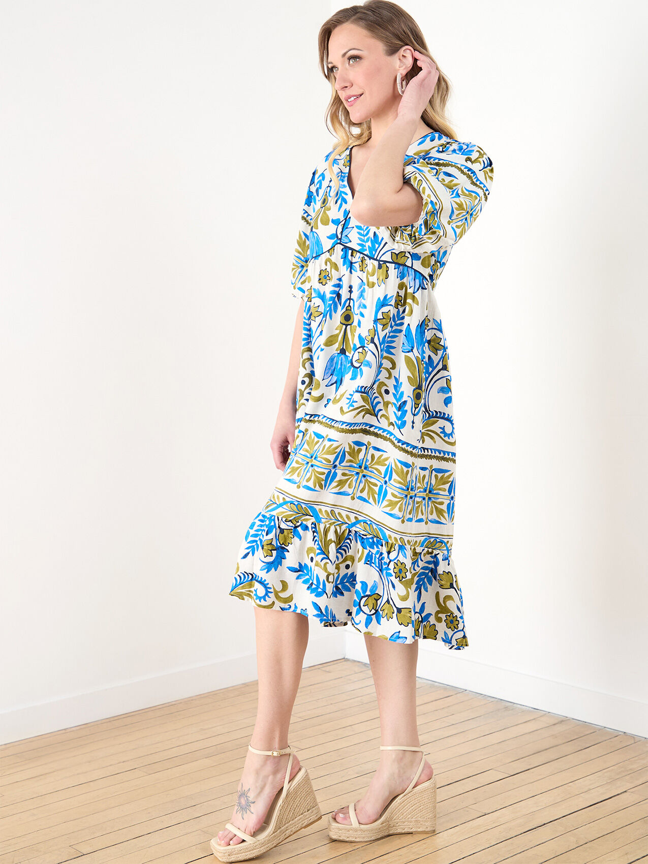 Blue green floral dress sales