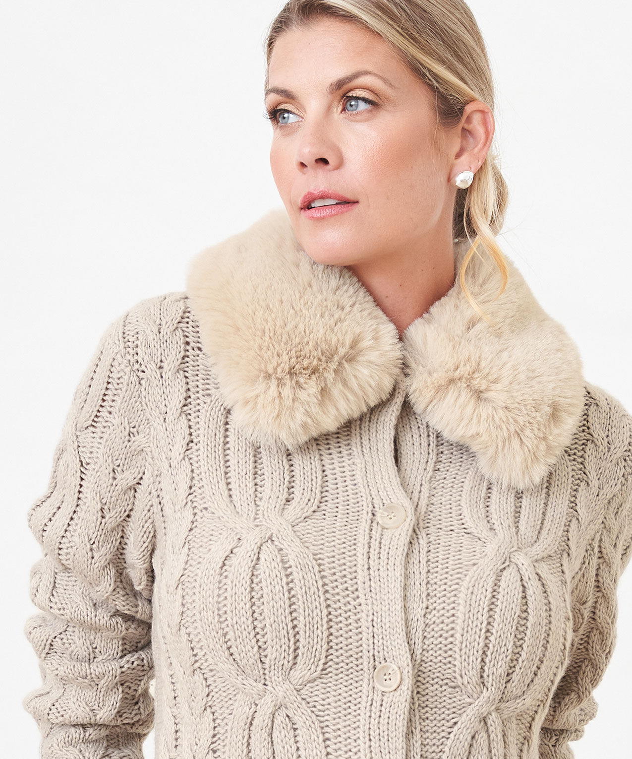 Cardigan sweater with fur collar hot sale