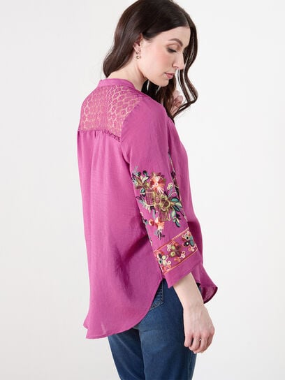 3/4 Sleeve Embroidered Blouse